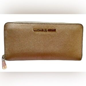 Michael Kors Jet Set Zip Around Gold Wallet